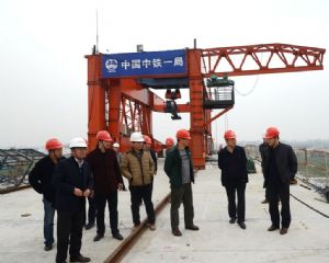 重庆招商交科院韩道均院长一行到芜湖长江二桥项目考察交流