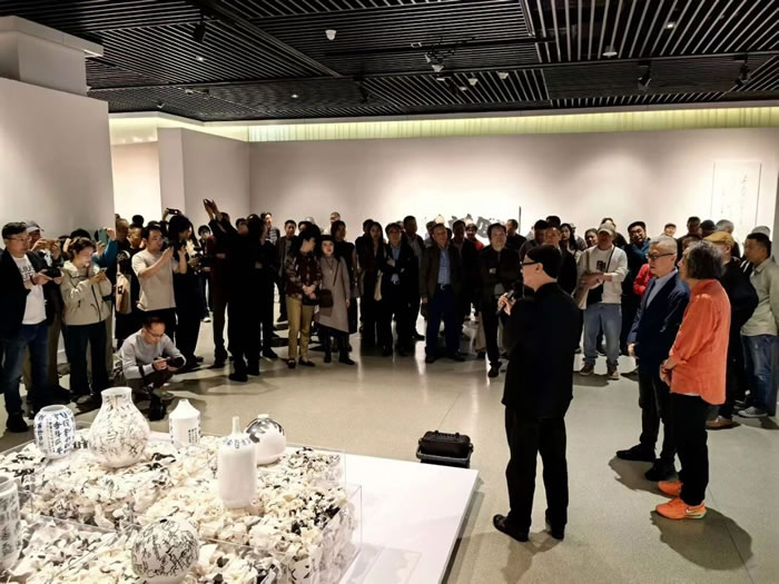 �������鷨��Ʒ��չ���ߺ��в���ݾ���